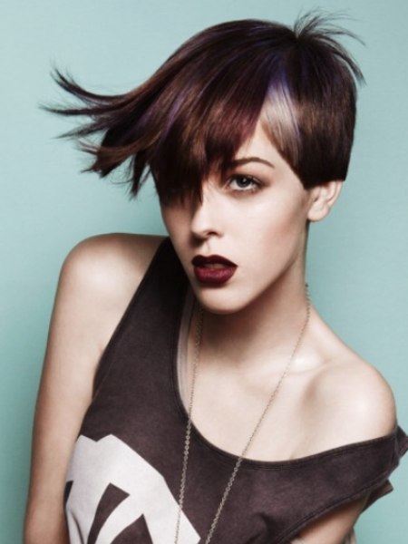 Geometric short haircut with a trendy appearance