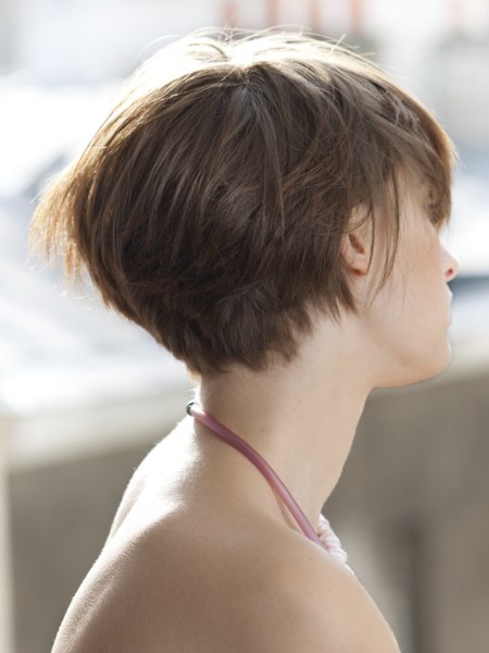 4 Chic Short Bob Haircuts For Your Face Shape, Recommended By A Stylist -  SHEfinds