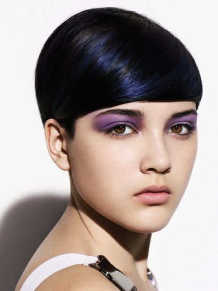 Short blue black hair with a retro feel