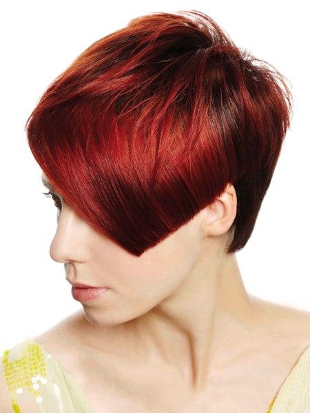 Short haircut with blunt cutting lines for red hair