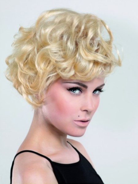 Short A-line cut hair with curls