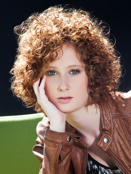 Medium-length hair with small curls