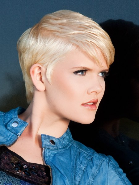 Straight and simple blonde pixie cut