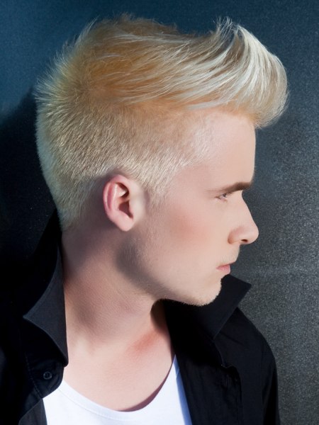 Buzz cut blonde hair for men - Side view