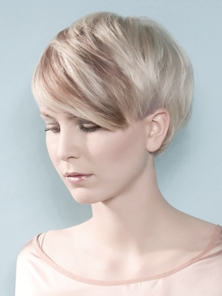 sweet short mushroom hairstyle with exposed ears and neck