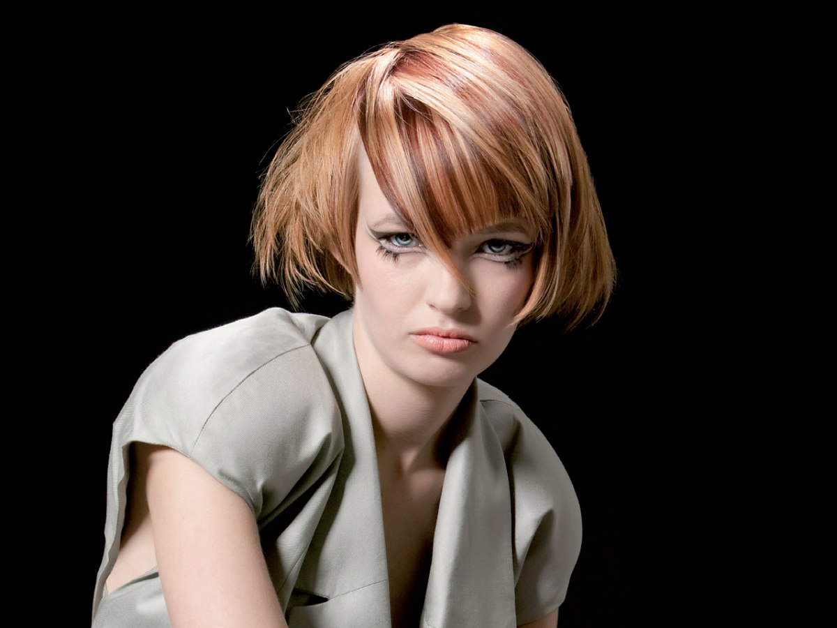 Wearable modern short hairstyle with striped hair coloring