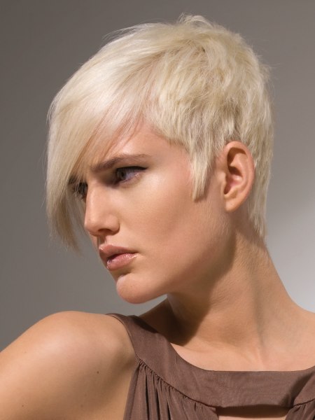 Short layered cut for platinum blonde hair