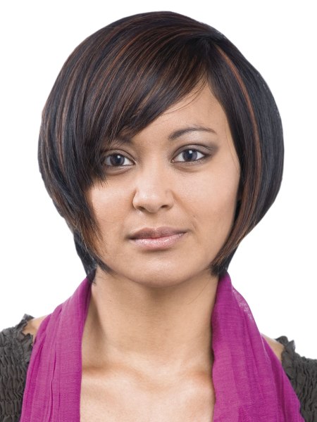 Haircut with a round shape and a diagonal fringe