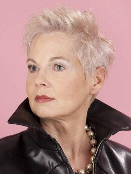 Short glamour hairstyle for older women