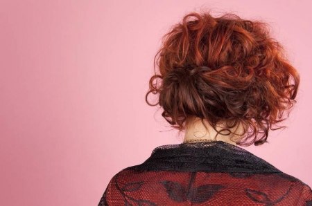 Curly 1930s hairstyle