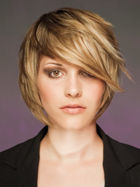 Short layered haircut that hugs the face