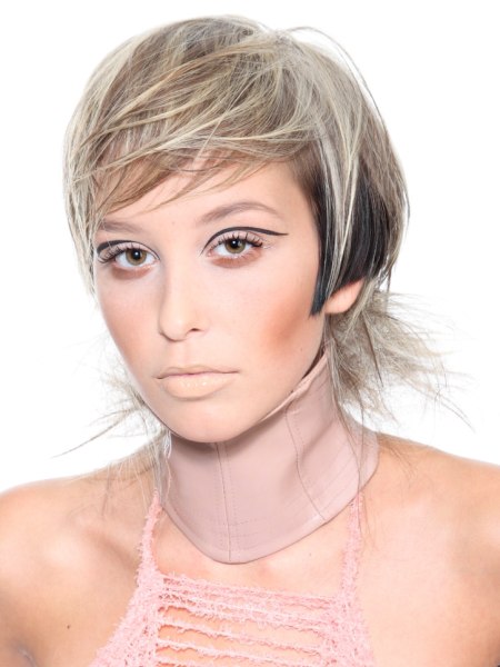 Short hair, cut with changing textures