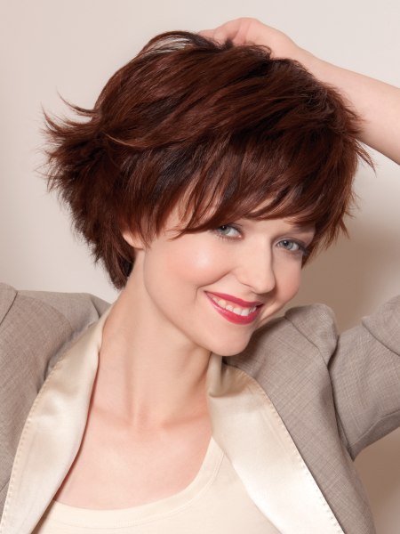 Dynamic and youthful short hair