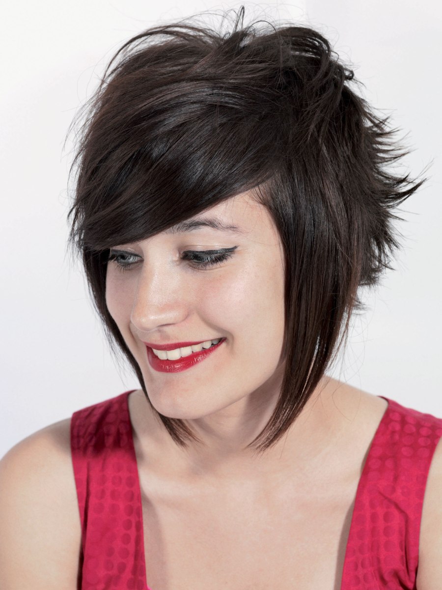 Short and neat summer haircuts for men and women