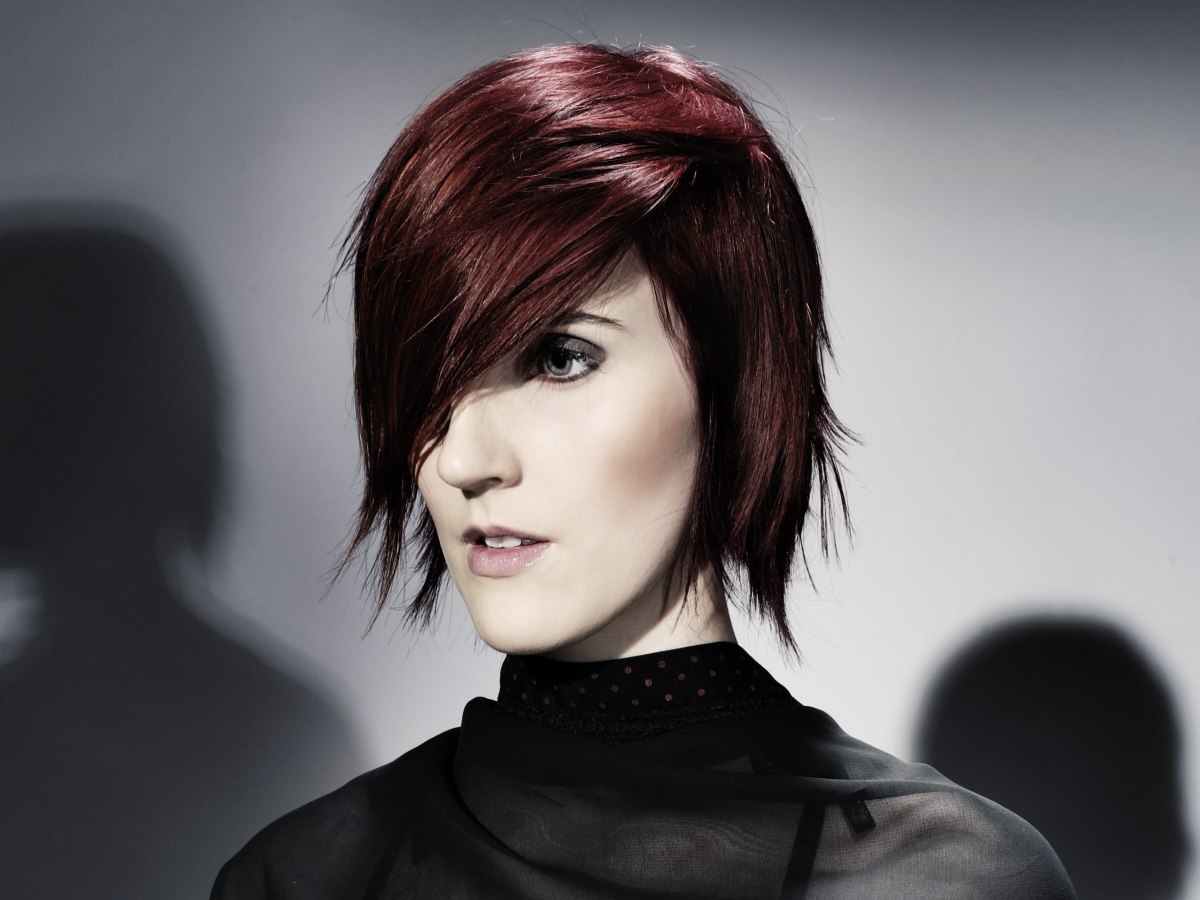 20 Stunning Short Goth Hairstyles for 2023