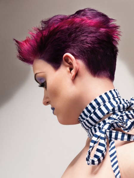 Hairstyle with a buzzcut length nape for women