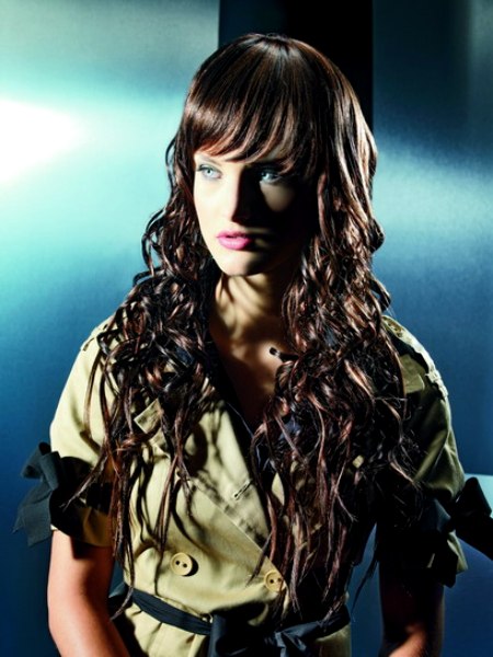 Long hairstyle for a modern medusa look