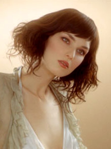 Chestnut brown hair with large waves