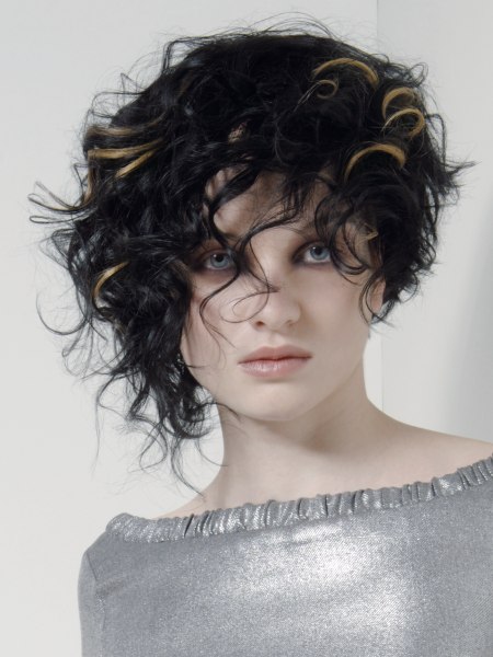 Short asymmetric hair with curls