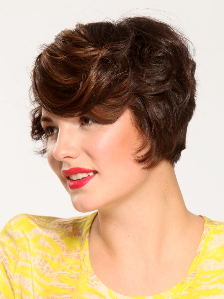 Short hair with vintage waves