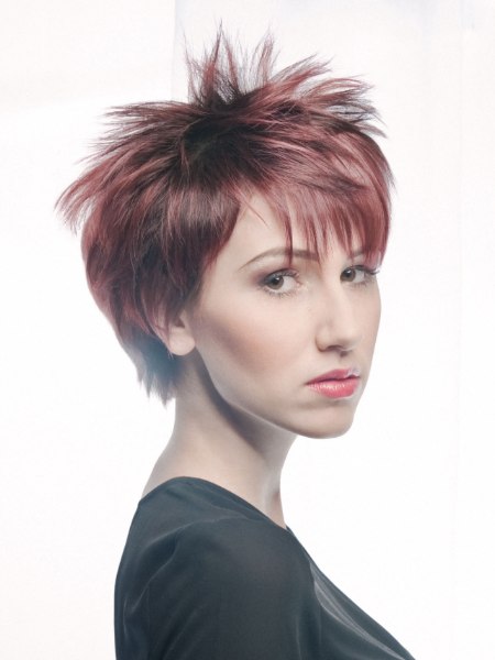 Feathery layered short hairstyle with spikes