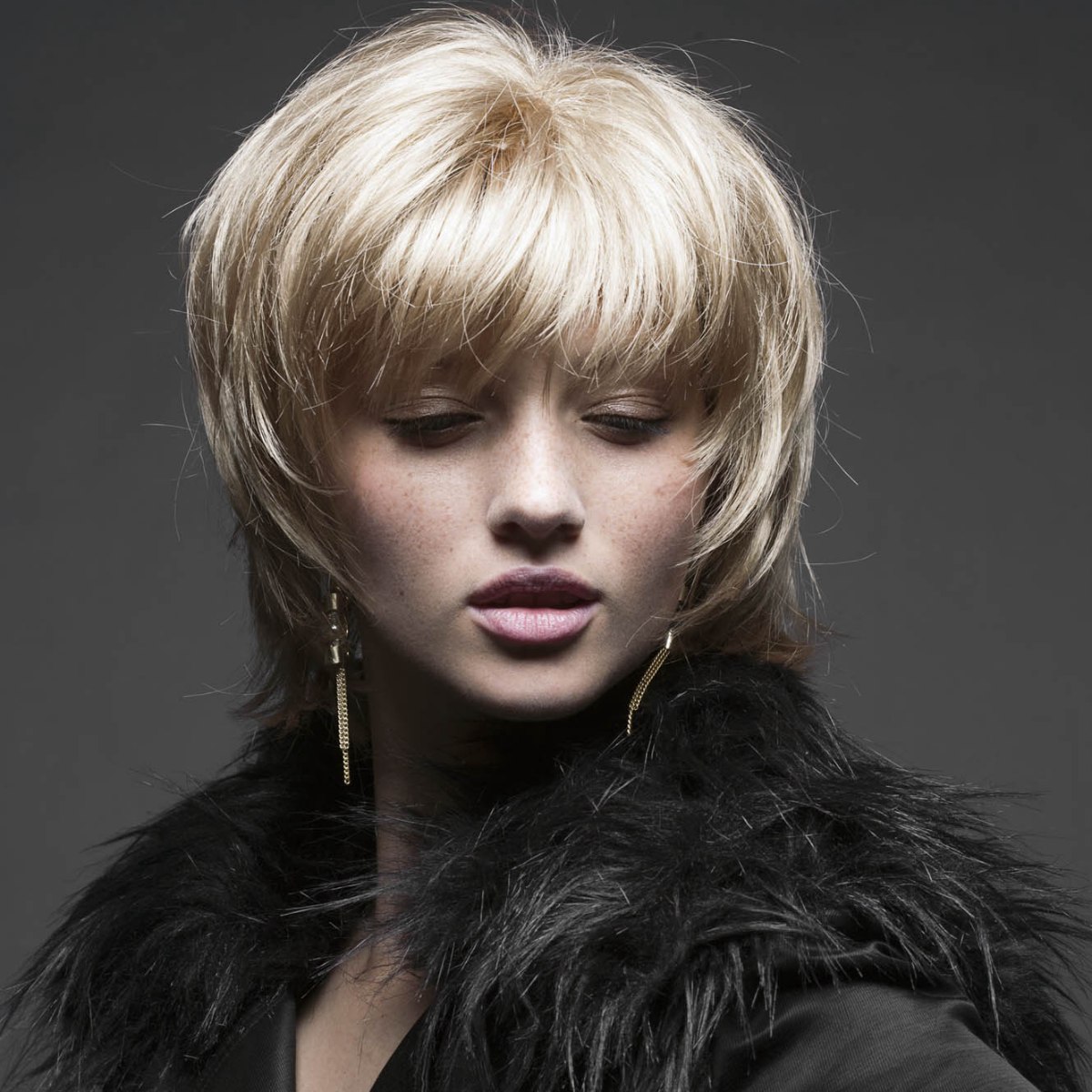 Neck Length Wavy Bob Pictures, Photos, and Images for Facebook, Tumblr,  Pinterest, and Twitter