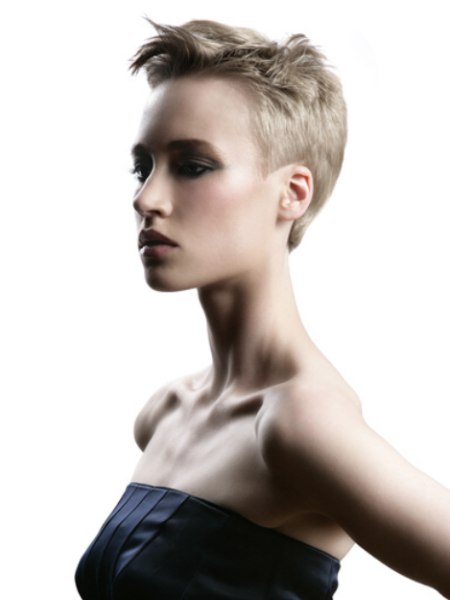 Short blonde boy cut for women