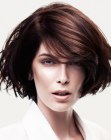 Trapeze shaped haircut with texture and movement