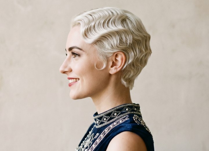 Short, bleached platinum blonde hair in the 1920s