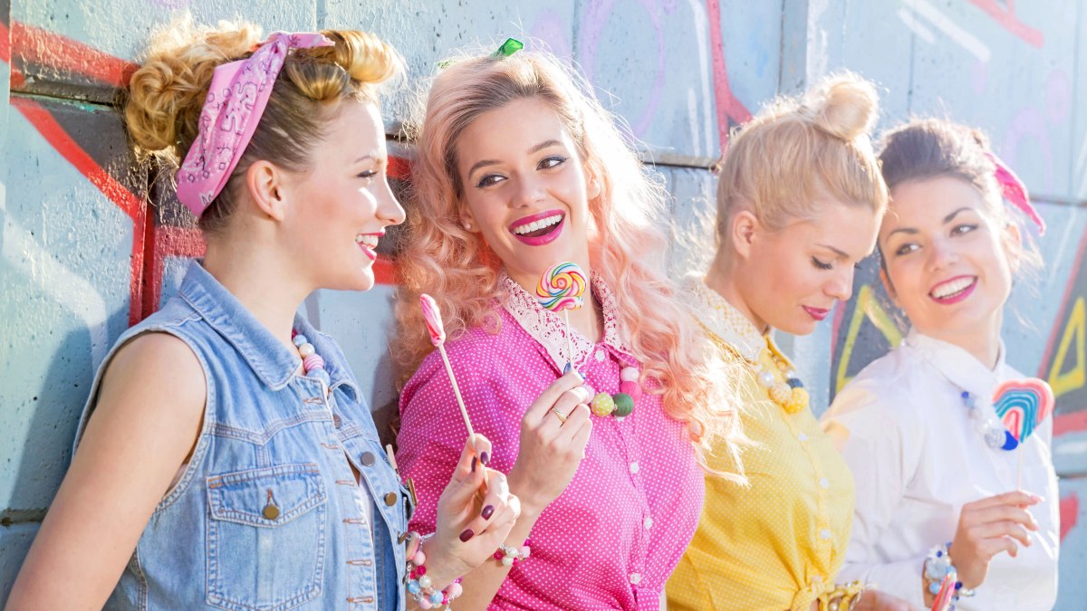 1950s Hairstyles Women s Haircuts Of The Fifties 1950s Hairstyles Women s Haircuts Of The Fifties