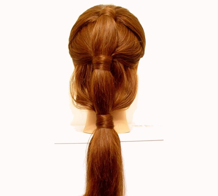 Quick fixes for long hair and how to create a layered ponytail