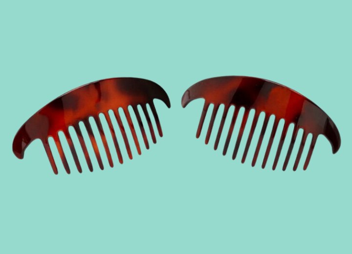 Interlocking combs