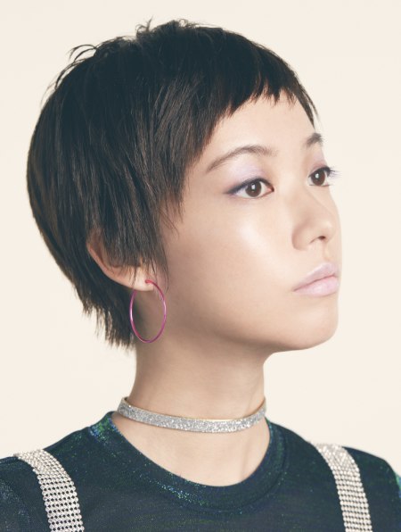 Short hairstyle for Japanese hair