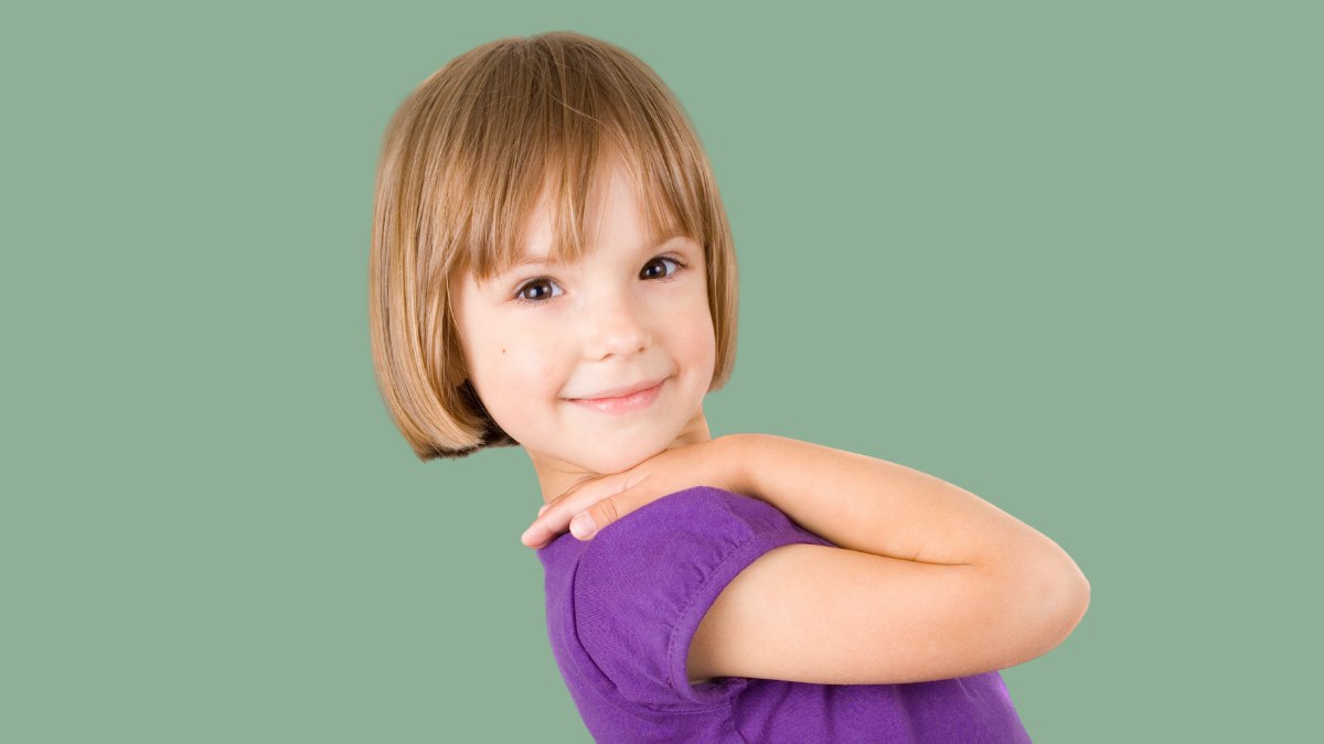 Between earlobe and chin bob with bangs for little girls