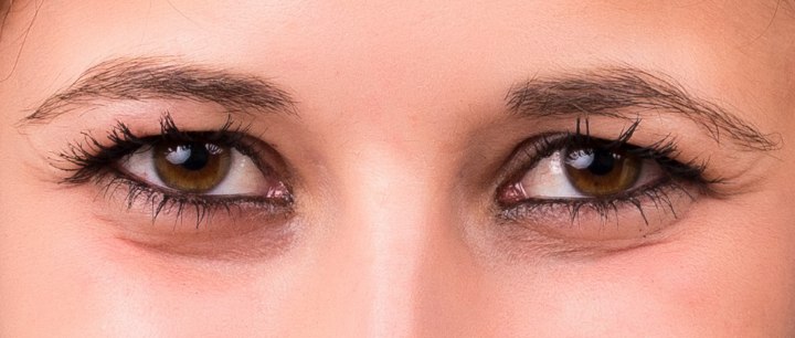 Brown eyes