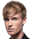 Men's hair with overlapping layers