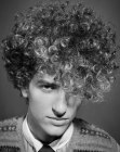 Cut for men's hair with a natural curl