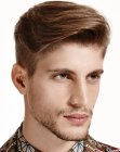 Short men's hair with a smooth flow