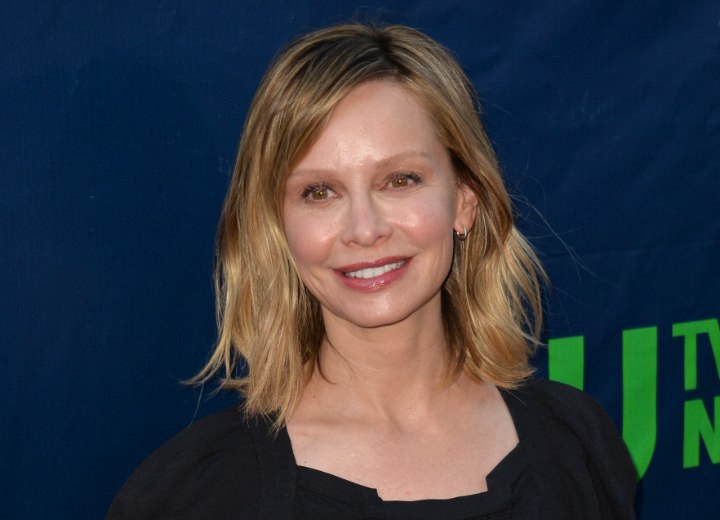 Calista Flockhart's air dried bob for natural looking hair