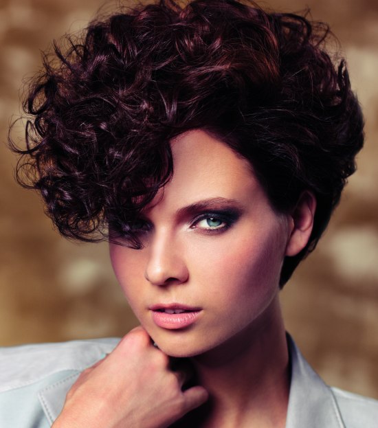 Short curly hairstyles - Very short 1980s cut