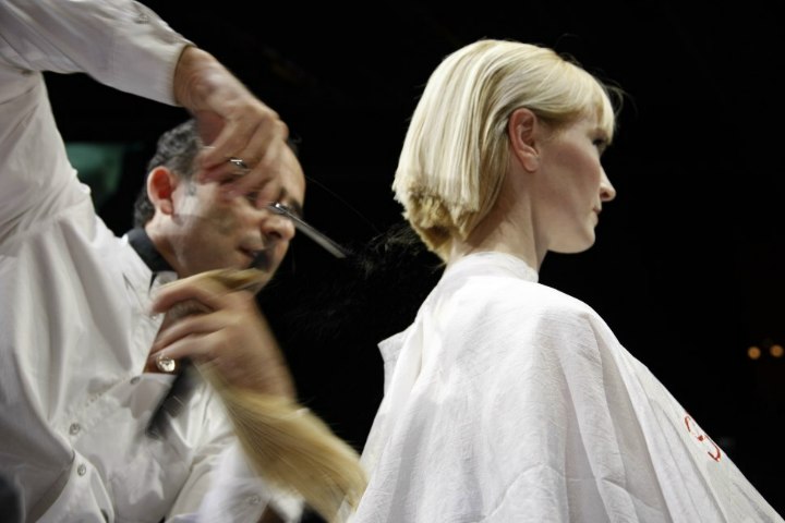 Hair cutting at the Shuki Zikri hair show - Top Hair Düsseldorf