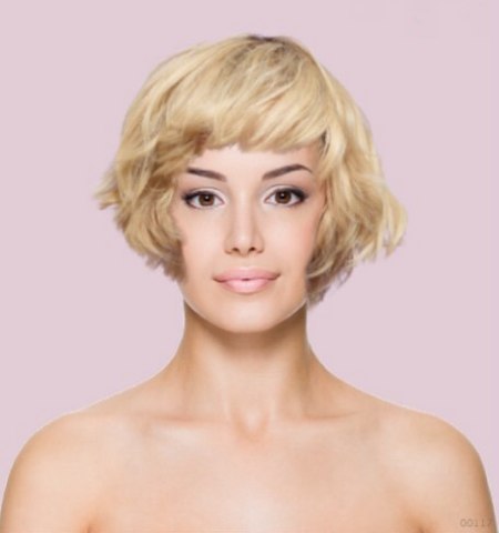 Hair makeover tool - Blonde chin length bob