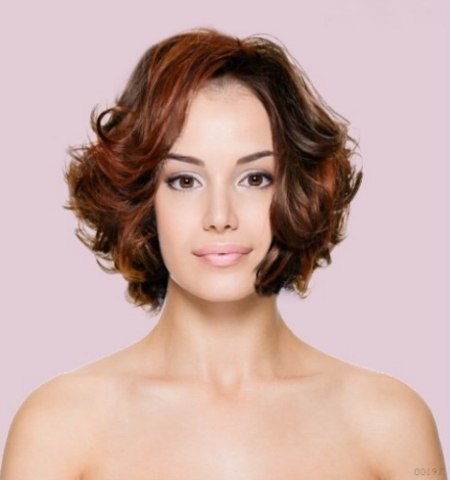 Hair simulator - Short to medium length hair with curls