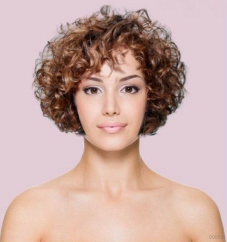 Hair makeover tool - Short hairstyle with curls