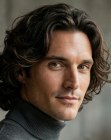 Penteado de comprimento m�dio para homens