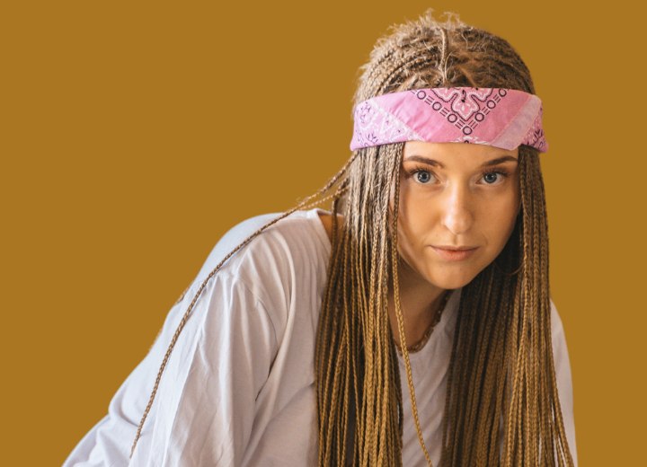 4 Styles You Can Create With a Bandana – The Beachwaver Co.