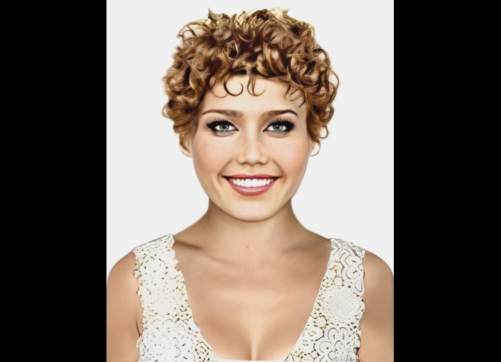 50 Ravishing Short Hairstyles for Curly Hair | Hair Motive