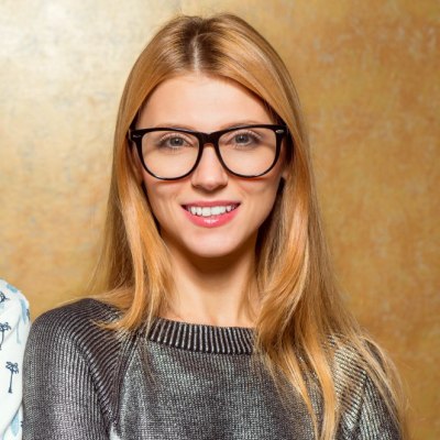 Fashionable woman wearing glasses