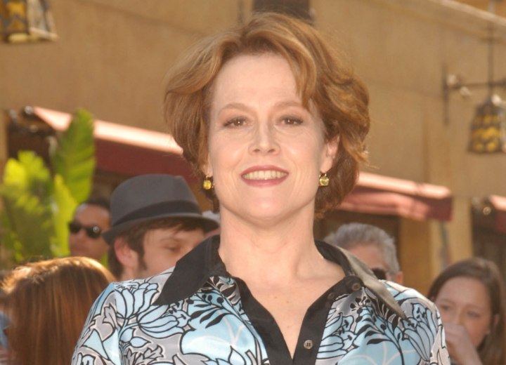 Sigourney Weaver hairstyles