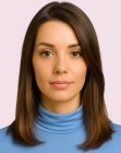 Classic shoulder-length hairstyle